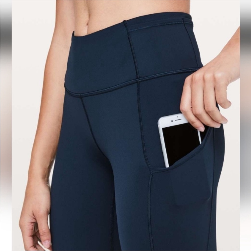 Lululemon Fast & Free 19” crop leggings. True Navy. Size 10. Perfect condition! - Picture 4 of 5
